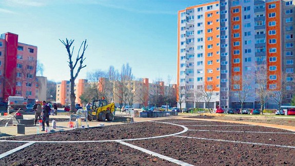 Rekonštrukciu Ovsištského námestia majú v najbližších dňoch dokončiť