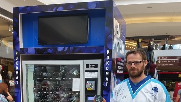 Verejnú zbierku Biela pastelka 2015 podporí aj Handzuš