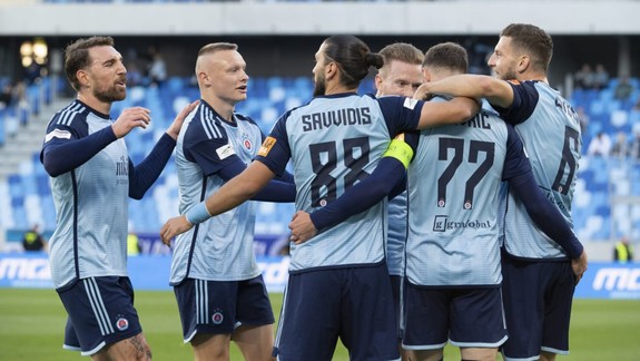 Futbal: Slovan sa vezie na víťaznej vlne, upevnil si prvé miesto v tabuľke