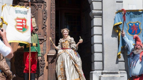 FOTO: Ako vyzerala včerajšia korunovácia kráľovnej Alžbety Kristíny?