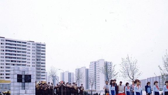 FOTO: Porovnajte si. Ako vyzerali niektoré miesta v Petržalke pred 30 rokmi a ako vyzerajú dnes?