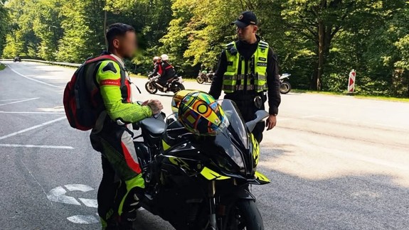 Na nebezpečnom mieste: Polícia sa zameriava na motorkárov na Pezinskej Babe