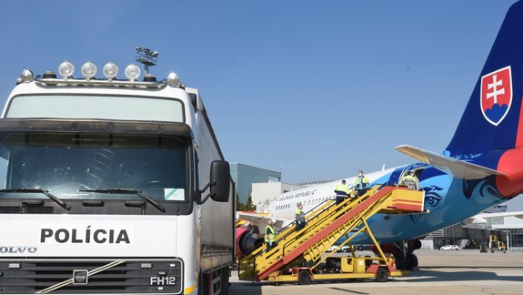 Na bratislavské letisko dopravia prvých Slovákov, ktorí uviazli vo Veľkej Británii