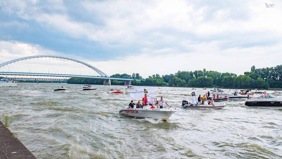 Zajtrajšia River Show opäť rozprúdi život na Dunaji: O zážitok sa postará spanilá jazda jácht a motorových člnov