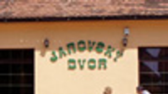 Na tento vidiecky dvor nemá veľa palácov