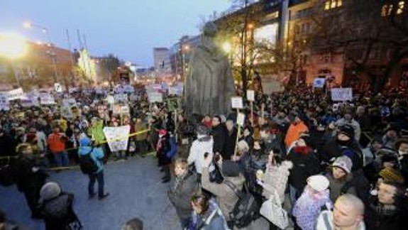 Protest Gorila sa v Bratislave skončil výtržnosťami