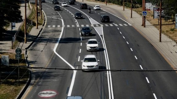 Na Gagarinovej začali s vyznačovaním trvalých bus pruhov