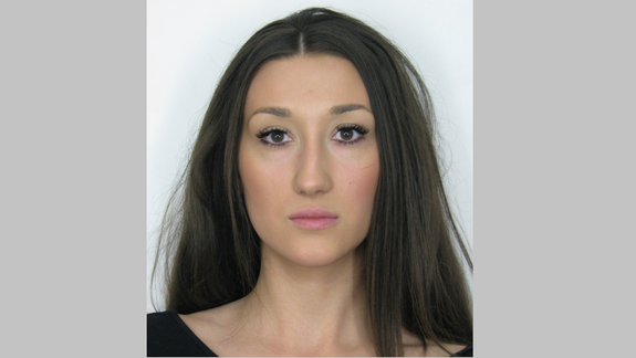 Polícia hľadá 23-ročnú Lindu z Bratislavy - vyhýba sa nástupu do výkonu trestu!