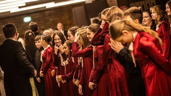 Na zborovom koncerte sa pod pyramídou  predstavia domáce i zahraničné talenty