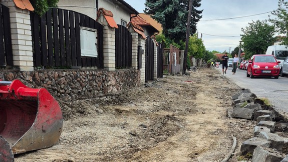 Vo Vajnoroch sa rozbehla rozsiahla rekonštrukcia chodníkov, asfalt nahradí zámková dlažba