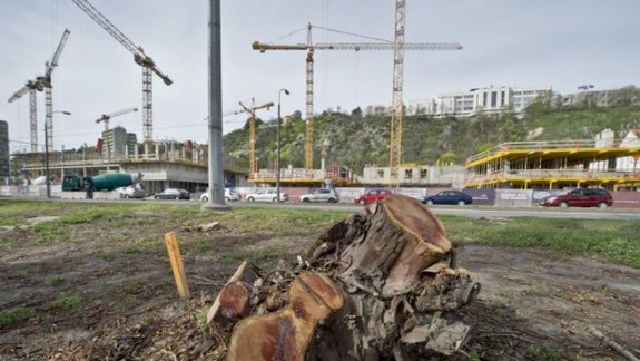 Projekt Zuckermandel stále viac ohrozuje zeleň