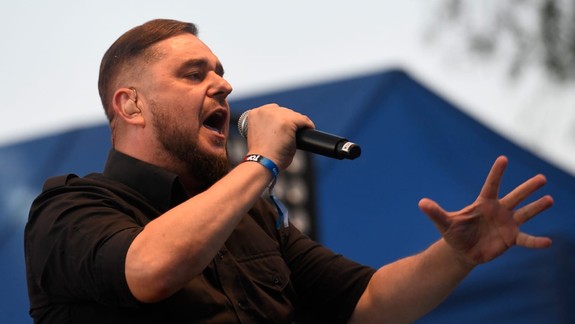 V dolinách, Voda, čo ma drží nad vodou: Pred Pradiarňou zaznejú večer najväčšie hity v podaní slovenských hviezd