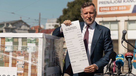 M. Winkler obviňuje primátora M. Valla zo zlého hospodárenia, ten to odmieta