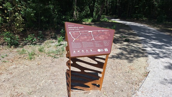 FOTO Príďte sa prejsť. Pri Starom moste otvorili Nábrežný park Staré Lido