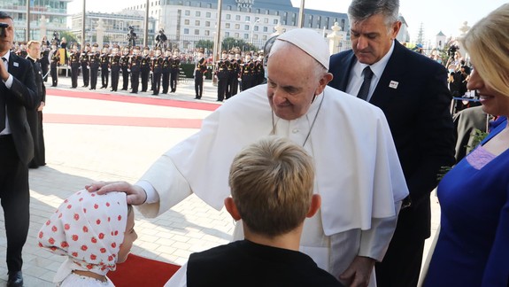 Na Bratislavskom hrade otvoria výstavu pápežských darov