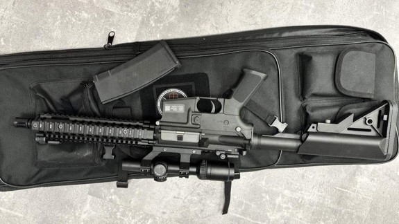 Obyvateľov Ružinova vystrašil v uliciach muž s dlhou strelnou zbraňou