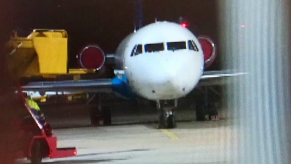 Lietadlá z Číny doviezli vyše dva milióny rúšok a milión rýchlotestov