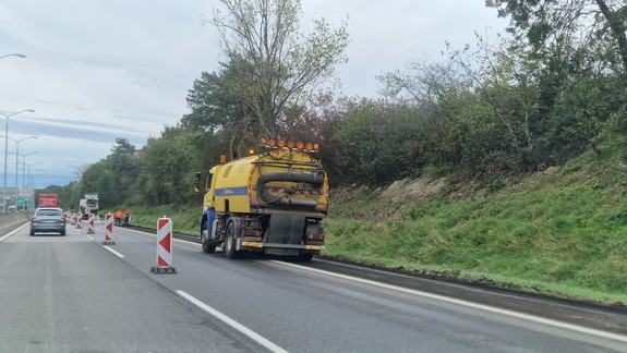 Vodiči, pozor! Na D2 v Bratislave v smere na Polianky rátajte s dopravnými obmedzeniami