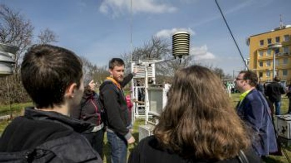 Na Kolibe predstavujú meteorológovia svoju prácu verejnosti