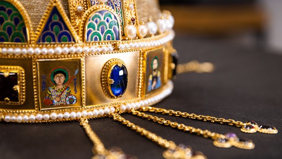 Nádhera: Využite jedinečnú príležitosť a pozrite si uhorskú kráľovskú korunu zblízka