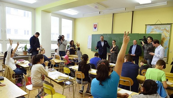 Projekt Komunikácia - cesta k porozumeniu a úspechu si vyskúšali prvé školy