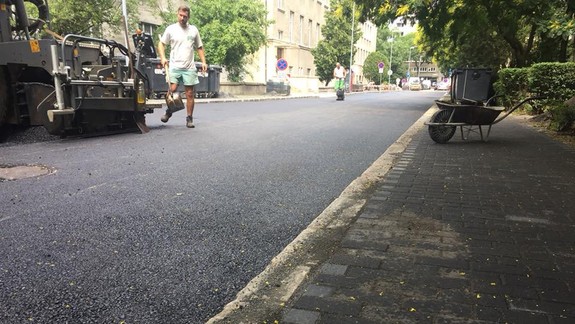 Žižkovu ulicu zjednosmernili, s Tobruckou finišujú