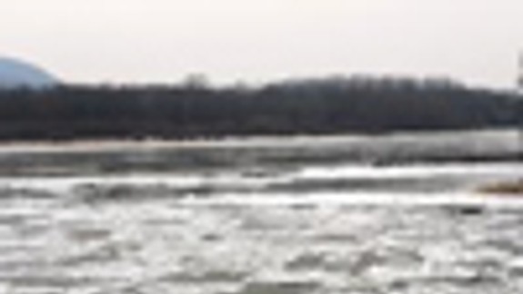 Plavba na Dunaji je kvôli ľadu zastavená