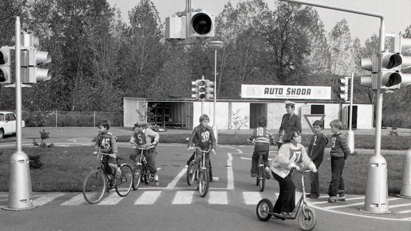 Uhádnete, kde bolo toto detské dopravné ihrisko a čo na rovnakom mieste uvidíte dnes?