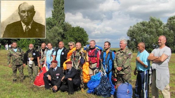Bratislavskí výsadkári si uctia konštruktéra prvého padáka Štefana Baniča