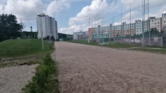 Karlova Ves uzavrela zmluvu na obnovu časti športoviska na Dlhých dieloch
