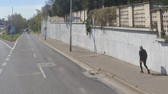 Pozor, na ceste od zoo po Botanickú je uzavretý pravý jazdný pruh