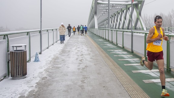V Bratislave sa konal obľúbený Silvestrovský beh cez mosty
