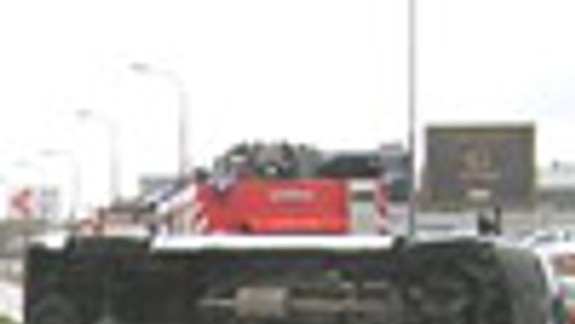 Ráno sa zrazila sanitka s osobným autom