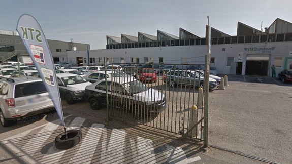 Slovenskí motoristi stále majú na vybavenie technickej a emisnej kontroly tri mesiace k dobru