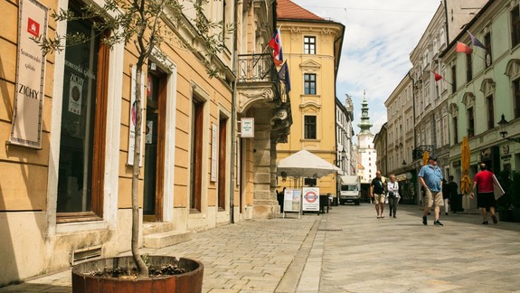 V Zichyho paláci sa bude diskutovať o otváracích hodinách prevádzok na území Starého Mesta
