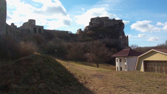Na hrade Devín sa písala naša najstaršia história. Viete, čo znamenal jeho starý názov Dowina?