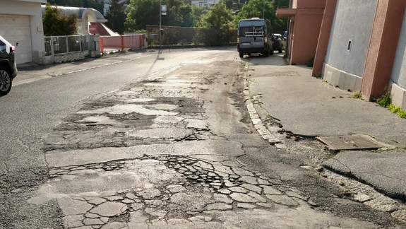 Mesto začalo s komplexnou obnovou Mišíkovej ulice