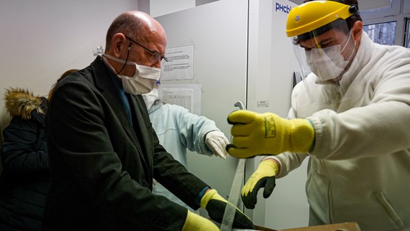 Online formulár na očkovanie proti COVID-19 bol spustený pre zdravotníkov