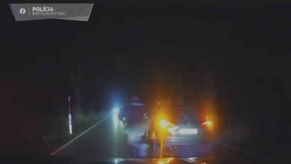 Okradli "Ježiška": Zlodeji ukradli kuriérsku dodávku plnú balíčkov