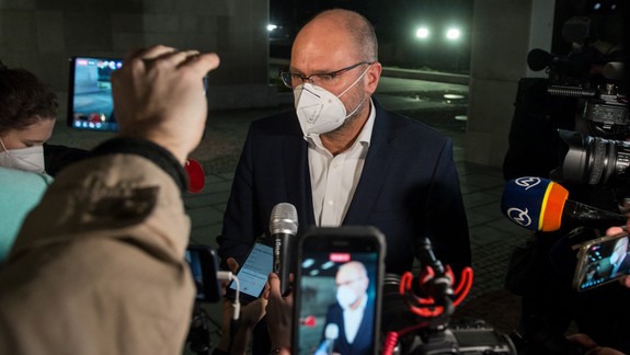 Vládna kríza: Koalícia bude ďalej rokovať, rekonštrukcii vlády je naklonené aj Sme rodina