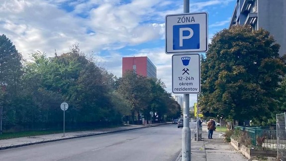 Platené parkovanie: Hlavné mesto spúšťa PAAS v ďalšej časti Ružinova