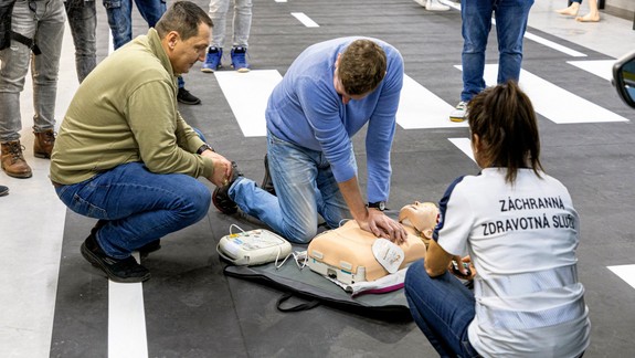 Vedeli ste? Zamestnanci Dopravného podniku sú špeciálne školení na poskytnutie prvej pomoci