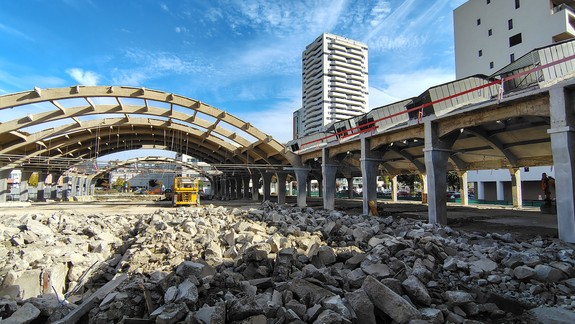Základom novej štvrte sa stane 120-ročná Smaltovňa. V Petržalke poklepali základný kameň Matadorka Living