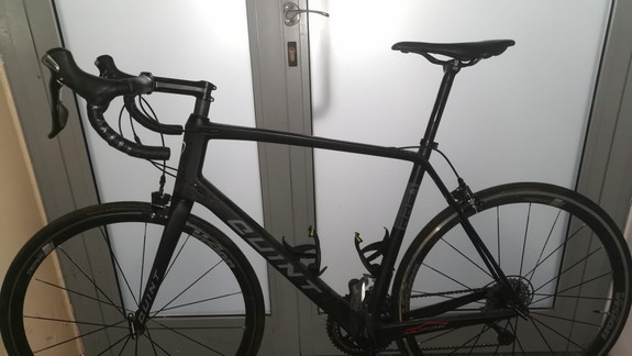 Oku zlodejky sa zapáčil celokarbónový bicykel. Ďaleko s ním nezašla