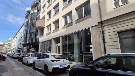 Obnovené sídlo Slovenskej advokátskej komory na Kolárskej je skolaudované