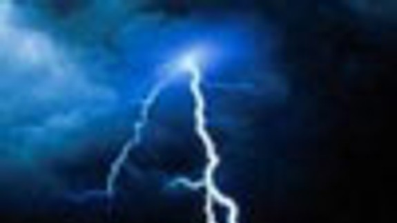 Meteorológovia varujú pred búrkami s lejakmi