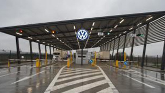 Nová brána vo VW zníži prejazd kamiónov o 500 denne