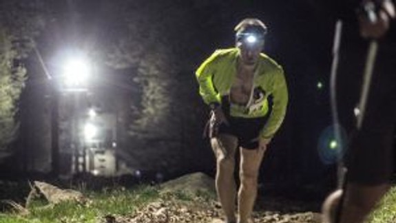 Na Kolibe sa bude opäť 24 hodín bežať Ultralanovka pre Plamienok