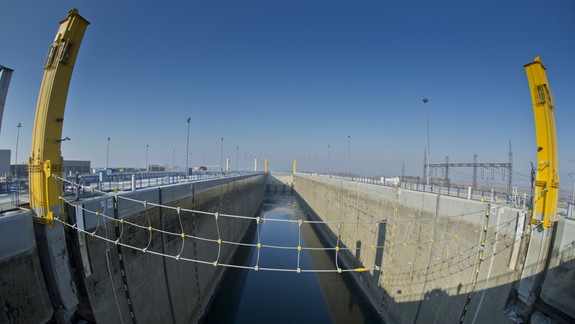 V prívodnom kanáli v Gabčíkove opravia po 25 rokoch tesnenie