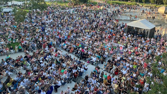 Sety DJ-ov i symfonický orchester: Bratislavské kultúrne leto ukončí Finále pri fontáne